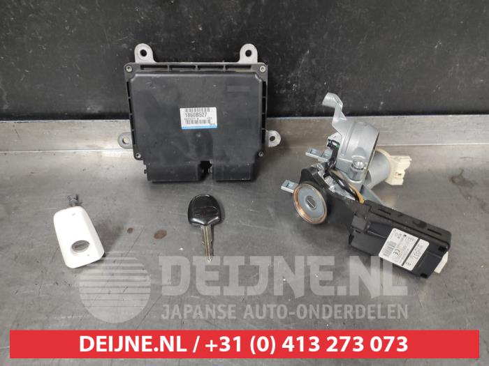 Mitsubishi Outlander Steuergerät Motormanagement O720853