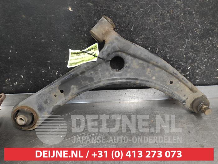 Mitsubishi Outlander Querlenker unten rechts vorne O720857