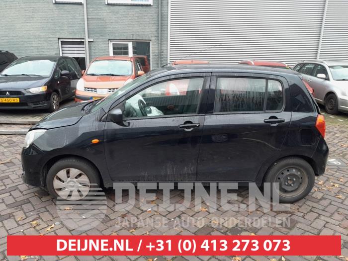 Suzuki Celerio Portierruit 4Deurs links-voor O720876
