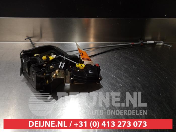 Kia Rio Door lock mechanism 4-door, front left O279595