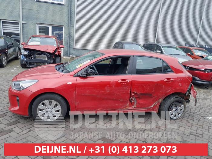 Kia Rio Door window 4-door, front left O721009