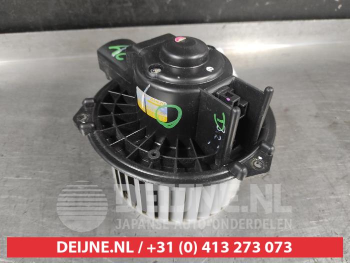 Nissan Pixo Kachel Ventilatiemotor O721112