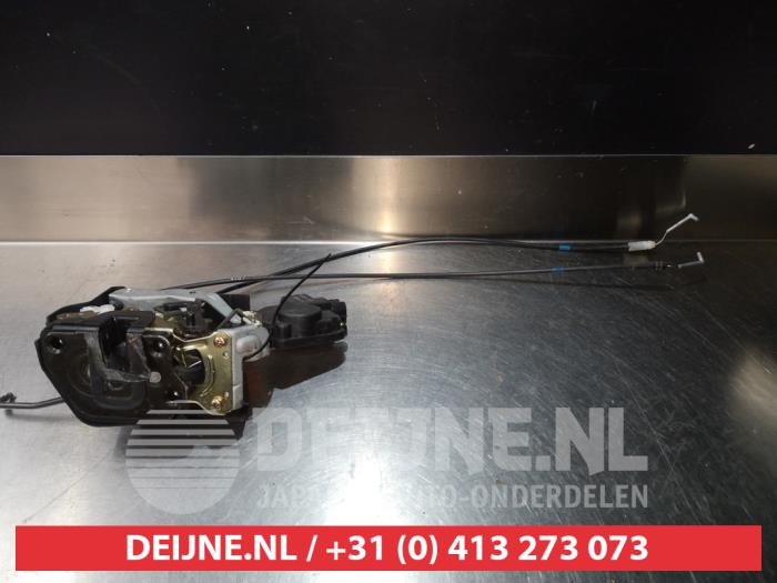 Kia Carnival Türschlossmechanik 4-türig links hinten O280215