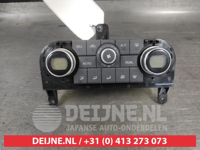 Nissan Qashqai Kachel Bedieningspaneel O721313