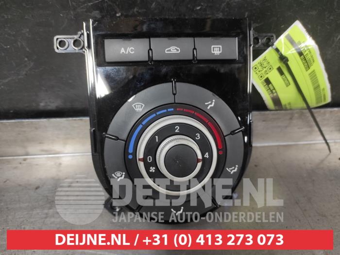 Kia Venga Kachel Bedieningspaneel O721333