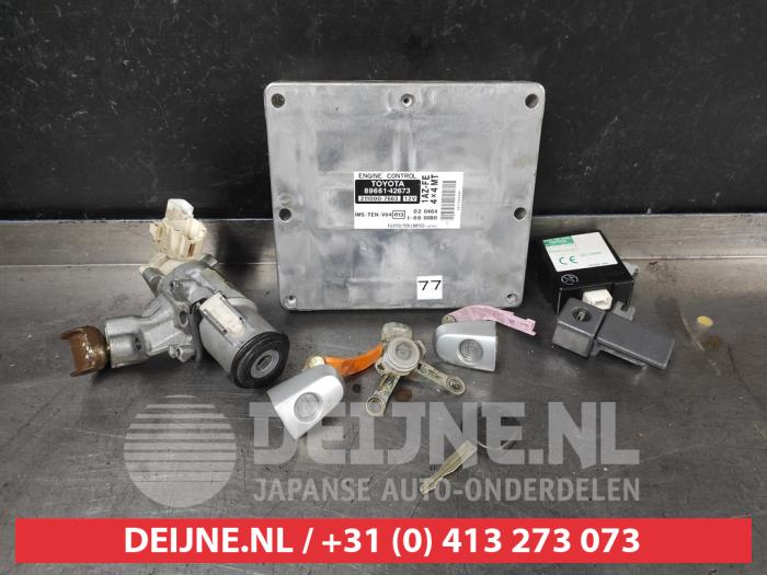 Toyota Rav-4 Kontaktslot+Sleutel O721430