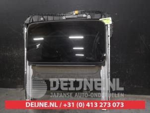 Hyundai Kona Schuifkanteldak O721529 foto 2