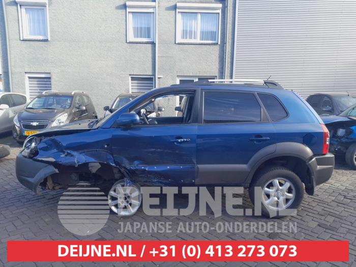 Hyundai Tucson Extra window 4-door, left O721641