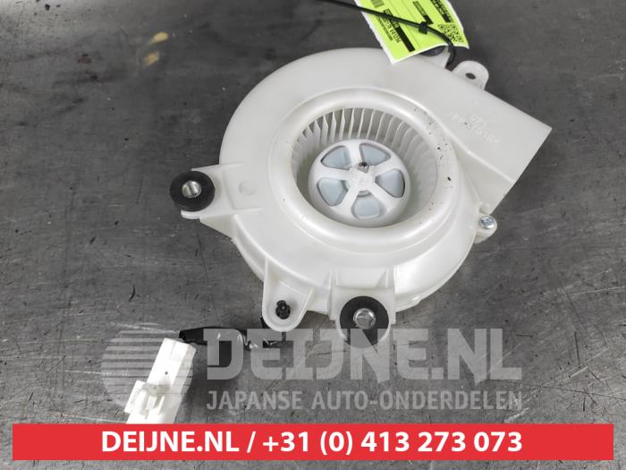 Toyota Prius Battery fan O721724