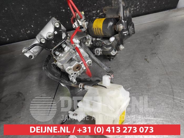 Toyota Prius Brake servo O721730