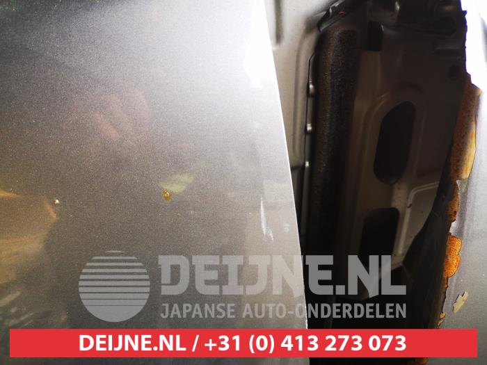 Nissan X-Trail Front door 4-door, right O721792