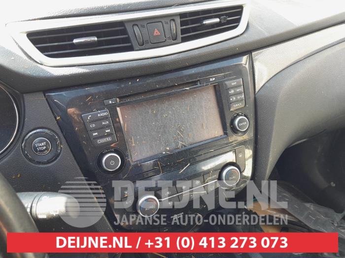 Nissan X-Trail Heater control panel O721798