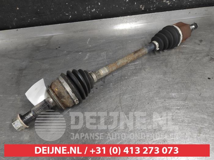 Nissan Qashqai Front drive shaft, left O721903