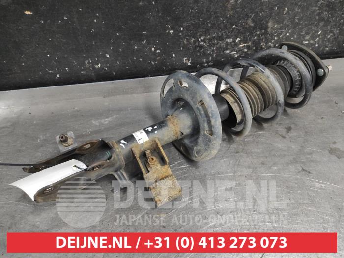 Mazda CX-3 Stoßdämpferstrebe links vorne O721978