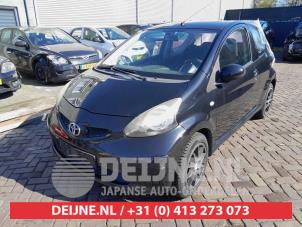 Toyota Aygo Headlight, left O721992 photo 3