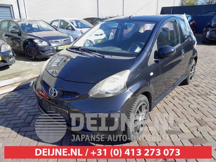 Toyota Aygo Außenspiegel links O721999