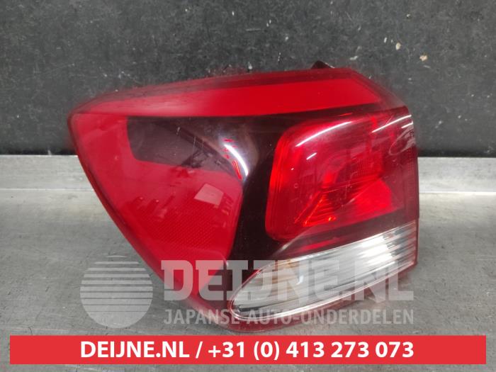 Kia Rio Achterlicht links O722047