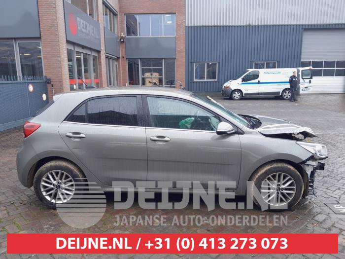 Kia Rio Türscheibe 4-türig rechts vorne O722060