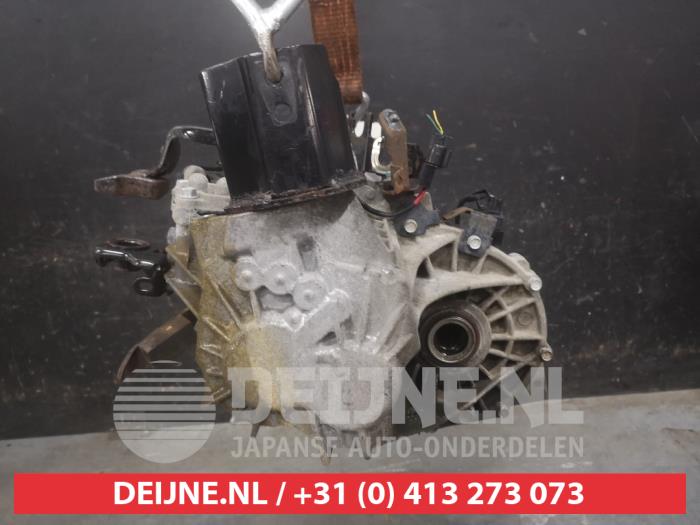 Versnellingsbak van een Kia Picanto (TA) 1.0 12V 2012