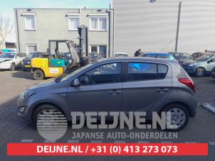 Hyundai I20 Tür 4-türig links vorne O722211 foto 2