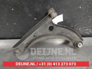 Suzuki Swift Front lower wishbone, right O722259 photo 2