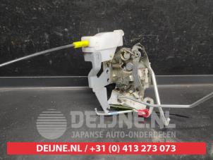Toyota Aygo Türschlossmechanik 2-türig links O722301 foto 2