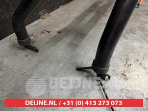 Nissan Navara Rollbügel O722315 foto 2