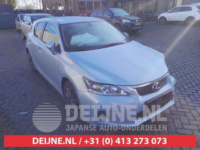 Lexus CT 200h Headlight, right O722325