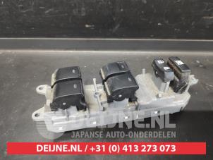 Toyota Auris Multi-functional window switch O722398 photo 2