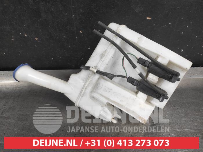 Toyota Aygo Ruitensproeiertank voor O722504