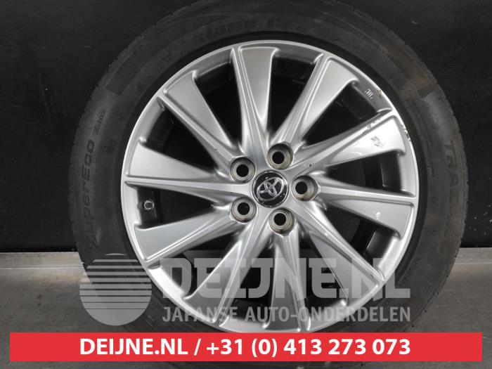 Toyota Yaris Velgen set + banden O722509