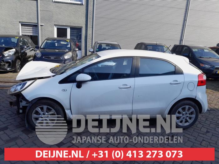 Kia Rio Türscheibe 4-türig links vorne O722548