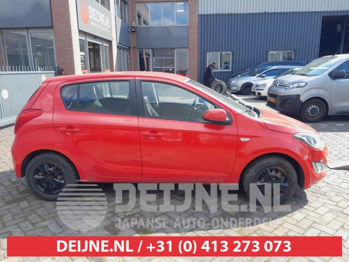 Hyundai I20 Portierruit 4Deurs rechts-voor O722609