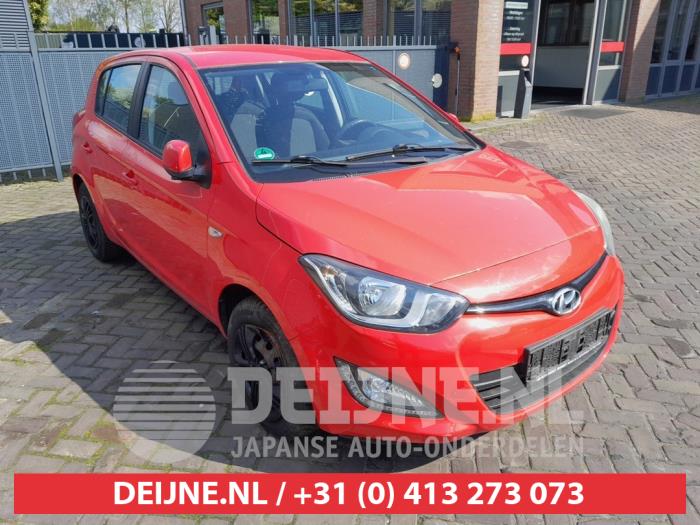 Hyundai I20 Kotflügel rechts vorne O722613