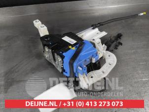 Kia Sportage Deurslot Mechaniek 4Deurs rechts-voor O722663 foto 2