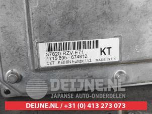 Honda CR-V Engine management computer O722676 photo 2