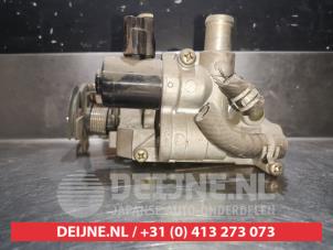 Mazda 323F Gasklephuis O356086 foto 4
