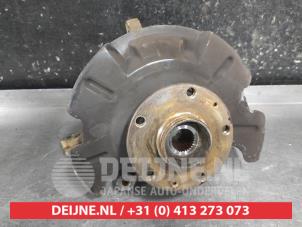 Suzuki SX-4 Achsschenkel links vorne O722730 foto 2