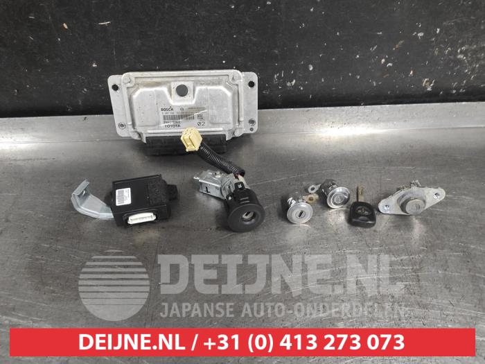 Toyota Aygo Zündschloss+Schlüssel O722844