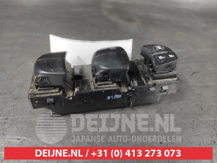 Nissan Navara Multi-functional window switch O722862