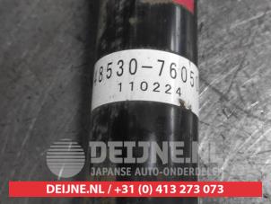 Lexus CT 200h Rear shock absorber, left O722942 photo 2