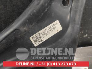 Kia Sportage Front lower wishbone, left O723025 photo 2
