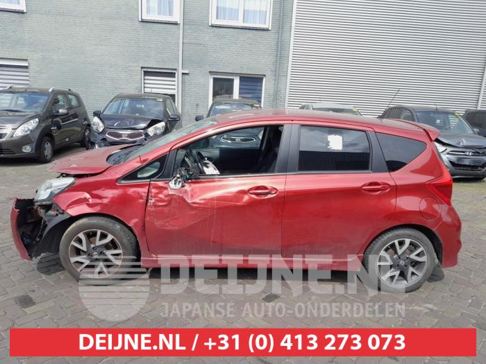 Nissan Note Portierruit 4Deurs links-achter O723182