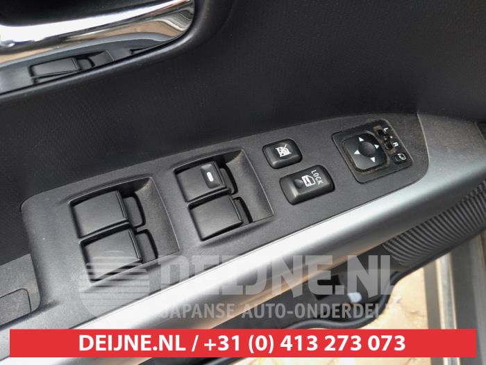 Mitsubishi Outlander Kombischalter Fenster O723220
