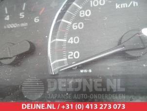 Toyota Avensis Verso Kilometerteller KM O305176 foto 2