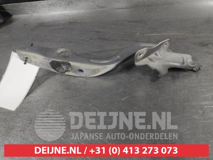 Suzuki Swift Motorkap Scharnier O723267