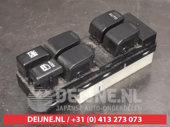 Suzuki SX-4 Combischakelaar ramen O723277