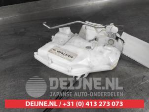 Suzuki SX-4 Door lock mechanism 4-door, front left O723280 photo 2