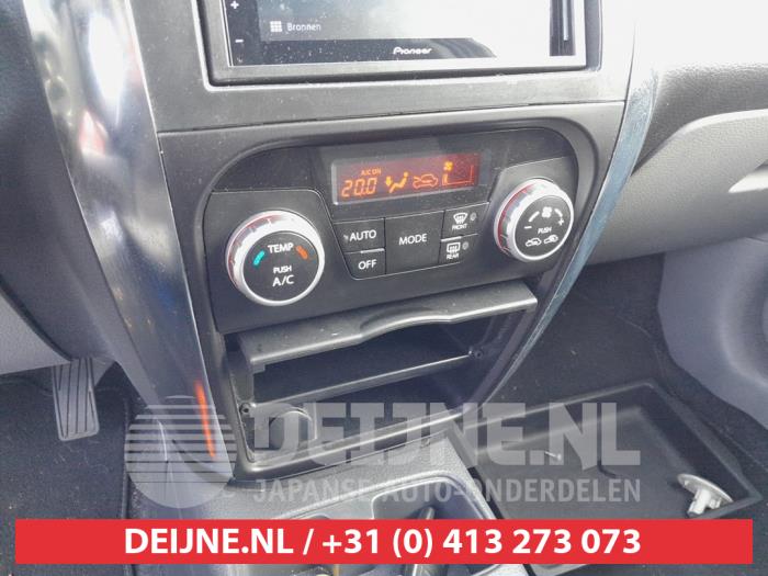 Suzuki SX-4 Kachel Bedieningspaneel O723305