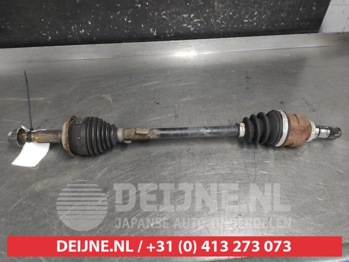 Toyota Yaris Front drive shaft, left O723341